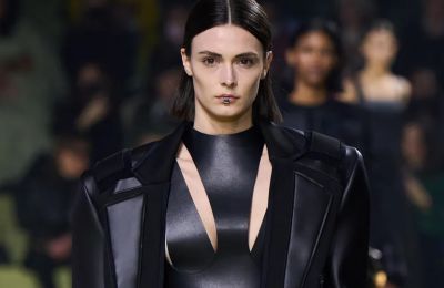 H νέα συλλογή του Balmain είναι συμπωματικά επίκαιρη 