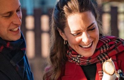 Η Kate Middleton φόρεσε το πιο κομψό παλτό σε αγώνα ράγκμπι