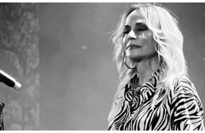 Photo by @annavissiofficial