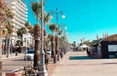 photo by @larnaca_city