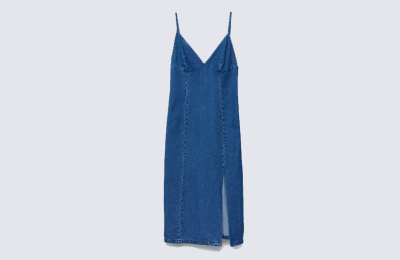 Denim midi φόρεμα € 29.99 από Stradivarius