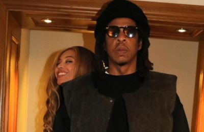 Jay-Z: Η μητέρα του παντρεύτηκε την επί χρόνια σύντροφό της 